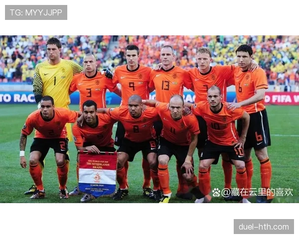 拜仁慕尼黑防线坚如磐石,稳居德甲榜首展现冠军相 拜仁慕尼黑防线坚如磐石,稳居德甲榜首展现冠军相