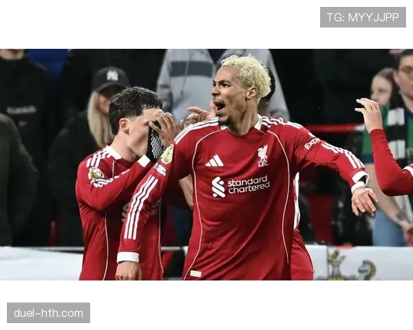 英超新赛季揭幕:豪门强强对话,黑马搅局格局重塑 英超新赛季揭幕:豪门强强对话,黑马搅局格局重塑